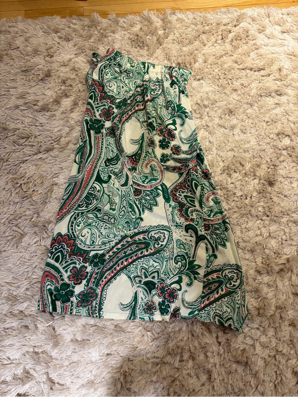 Green & White Paisley sarong